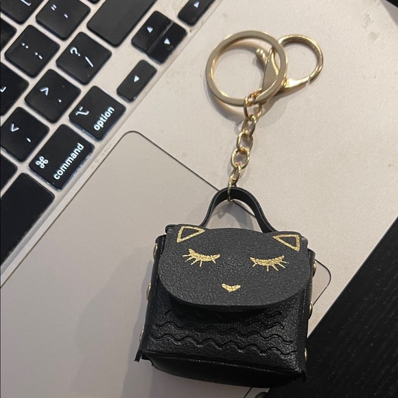The Unbranded Brand Accessories - Black Kitty Cat Bag Charm Keychain Gold eyes snaps Open New